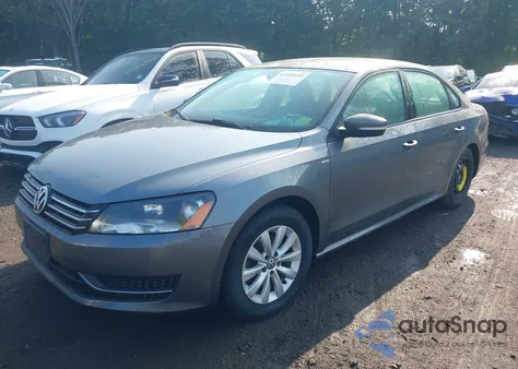 2014 Volkswagen Passat S из США, поврежденный, VIN 1VWAT7A36EC070330